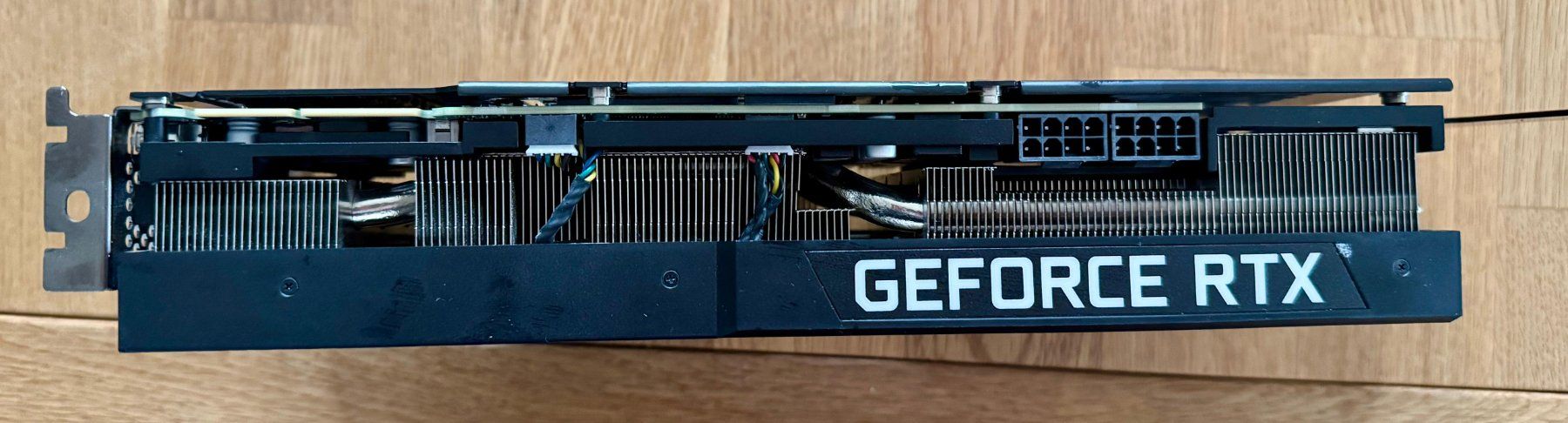 Dell Grafikkarten: Alienware / Dell NVIDIA GeForce RTX 3090 24GB GDDR6X – Gebraucht aus Uster von SirClaude74