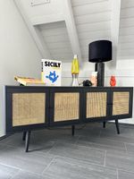 Sideboard schwarz Rattan 4 Türen guter Zustand