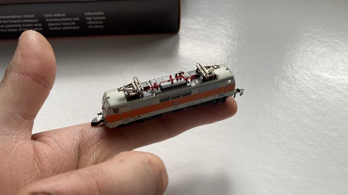 Märklin Modellini di ferrovie: Märklin 8855 Spur Z BR111 – Usato da Chevenez venduto da Electro-Rick 5