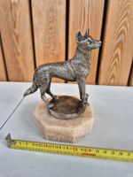 Antike Art Déco Schäferhund Skulptur, signiert Villar 