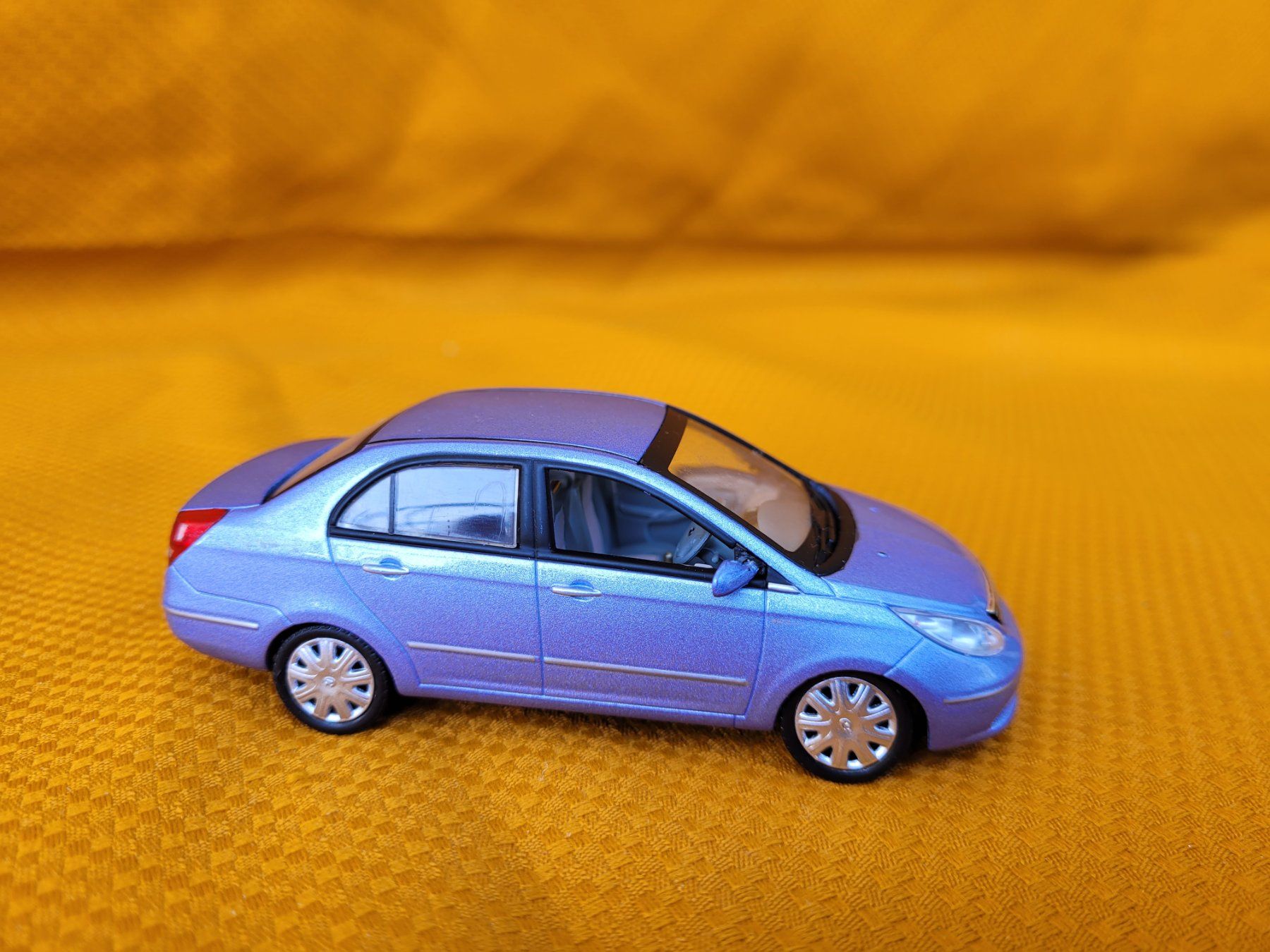 Norev Modellini d'auto: Tata Indigo Manza 1:43 Norev – Nuovo (secondo la descrizione) da Domdidier venduto da Bimbo57 3