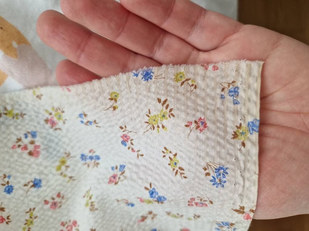 Tessuti: Sommerlicher Stoffrest mit Blumenmuster DDR Vintage – Usato da Erlinsbach SO venduto da ULIKH 4