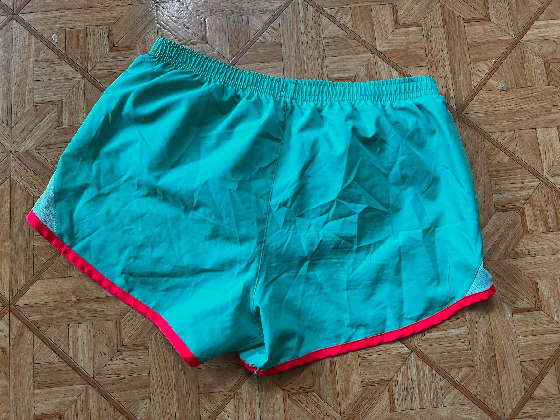 Nike Hosen: Nike Laufhose S türkis Shorts – Gebraucht aus Chiasso von ludi_a6 1