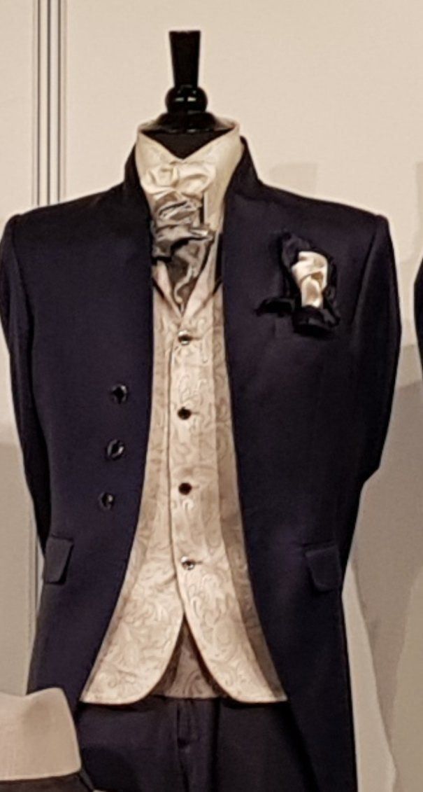 Completi: Véritable costume de mariage – Usato da St-Sulpice VD venduto da GT3RS