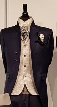 Véritable costume de mariage