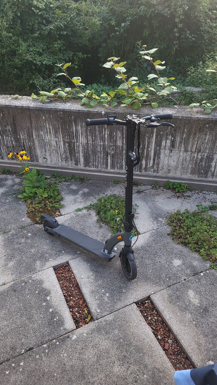 Micro Kickboard: Micro Colibri - E-Scooter, in gutem Zustand – Usato da Zürich venduto da julianfr 1