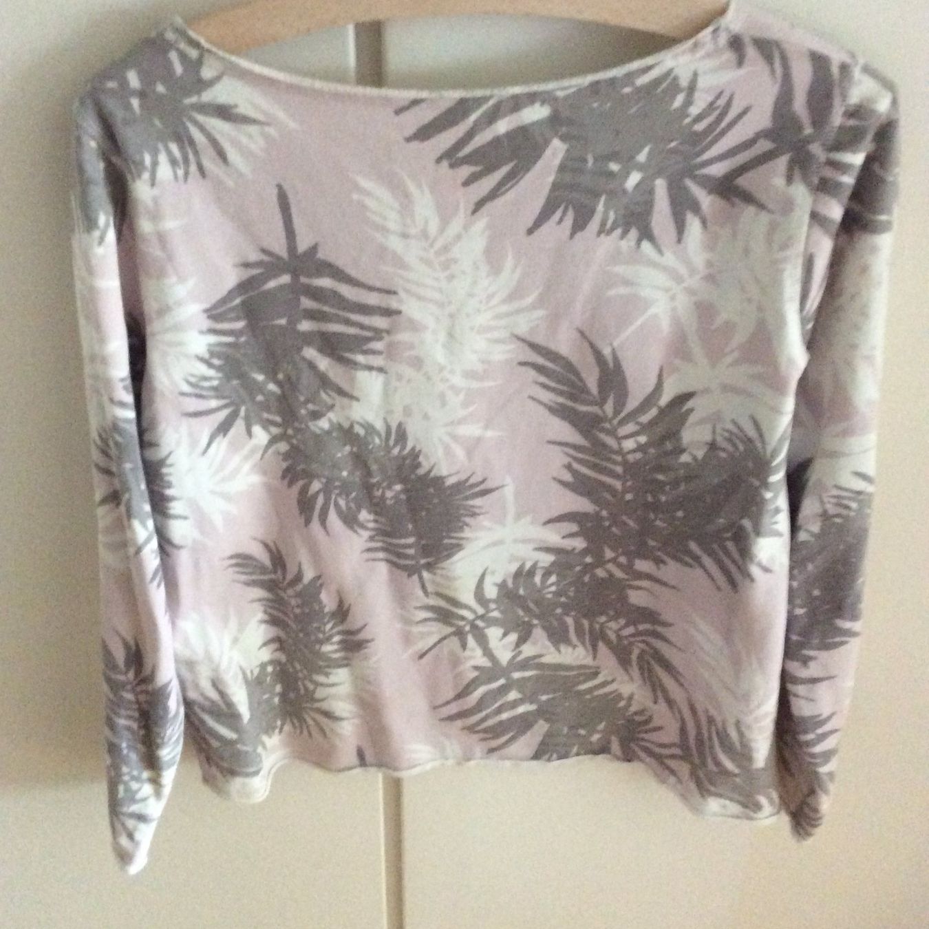 Globus T-shirt: Sweat-Shirt GLOBUS – Usato da Biel/Bienne venduto da Ganesh12 1