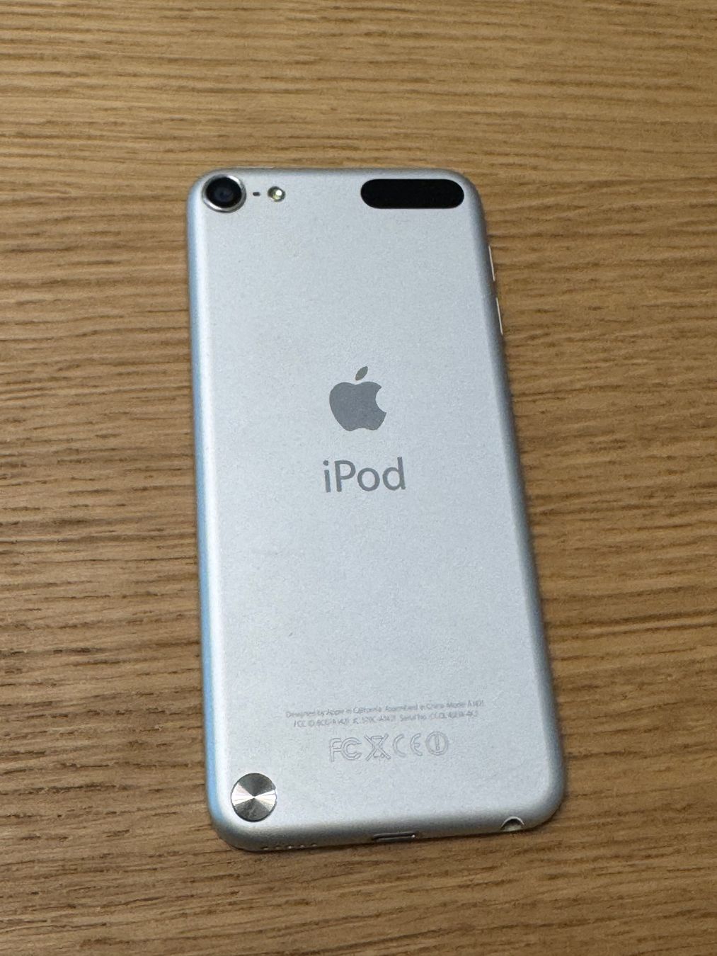 Apple Lettore multimediale portatile: iPod Touch 5th gen – Usato da Zollikofen venduto da lagavulin03 1