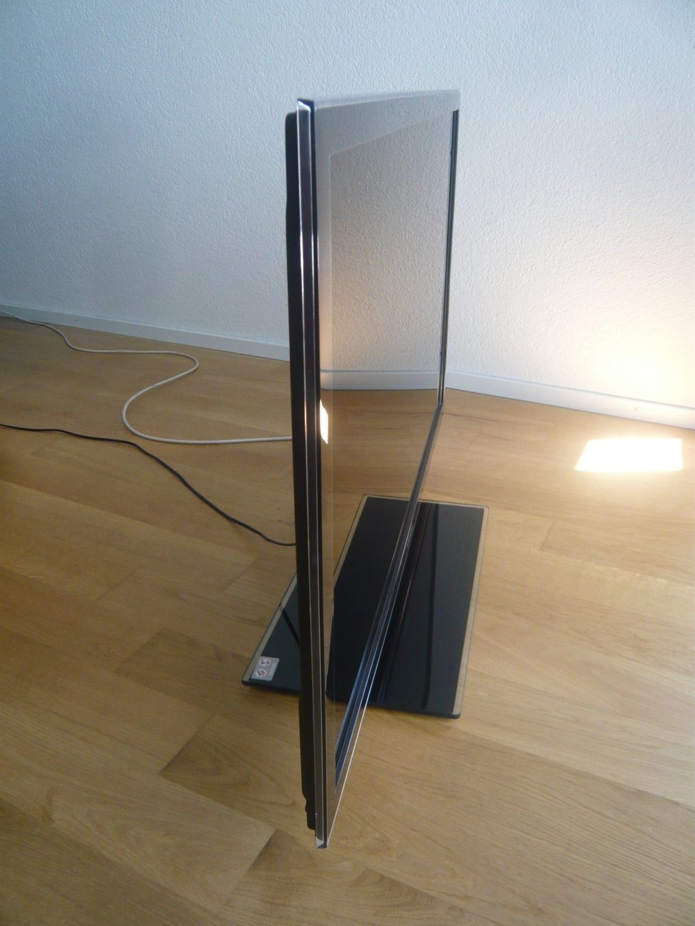 Samsung Televisori: SAMSUNG UE40D5000 – Usato da Köniz venduto da nneighbor 1