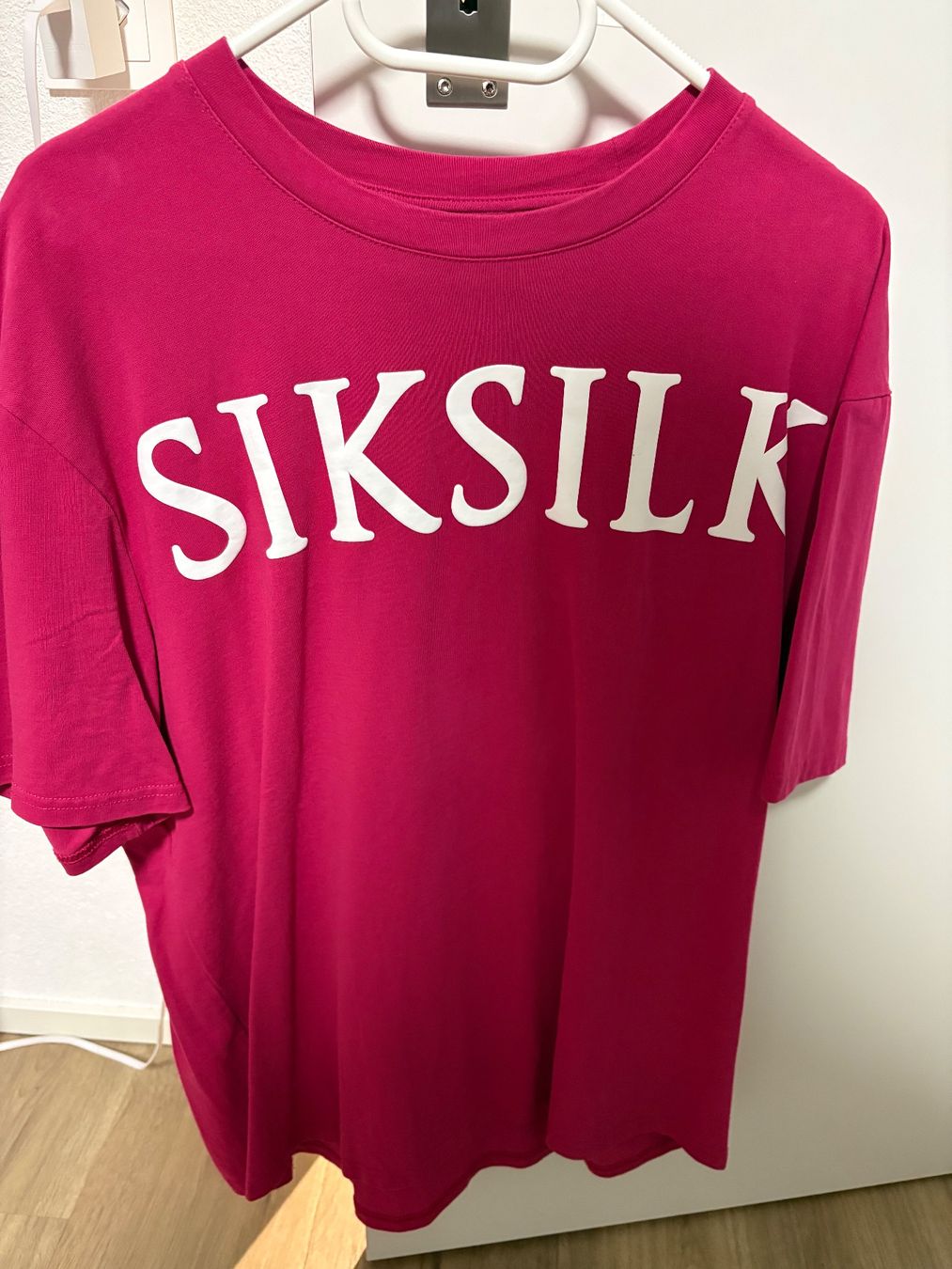 Siksilk T-shirt: Oversize t-shirt grösse M – Usato da Matzingen venduto da dkl_6khr