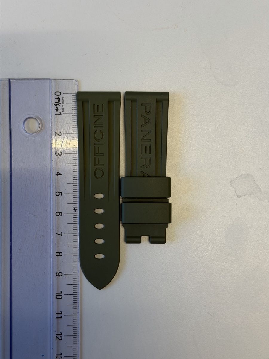 Panerai Bracciali & Braccialetti: Panerai Kautschuk-Band – Nuovo (secondo la descrizione) da Obfelden venduto da yves_1988