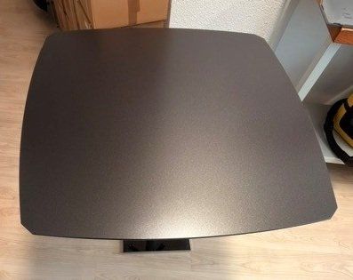 Tischset: Tisch mit 2 Stühlen – Gebraucht aus Küssnacht am Rigi von ISELTEC 3