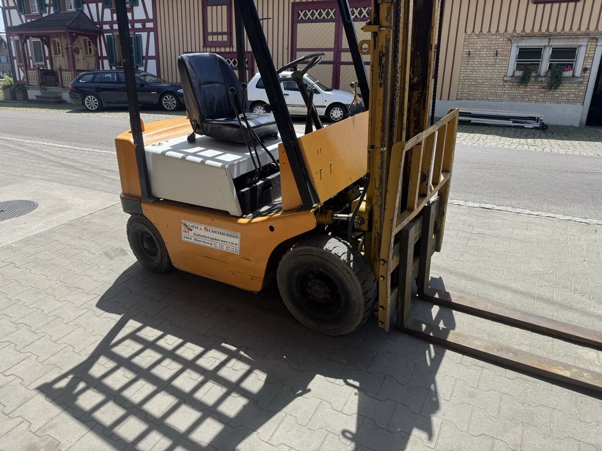 TCM Carrelli elevatori e a forche: Stapler TCM 15 mit Nissanmotor – Usato da Neukirch(Egnach) venduto da farmalld439 2