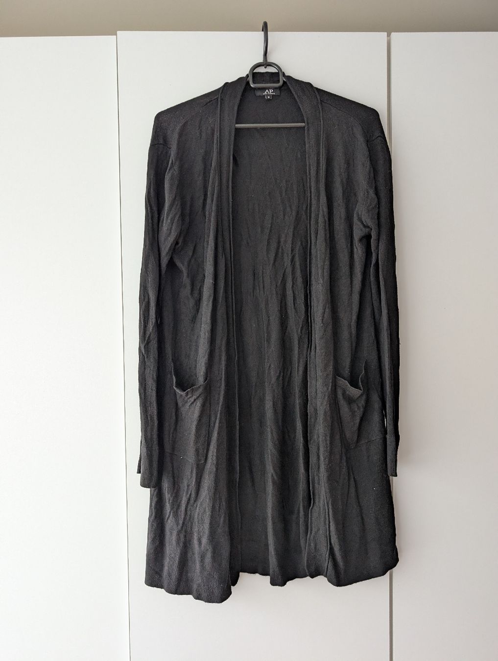 Bolero: Schwarze Strickjacke AVANT-PREMIERE Gr. S – Usato da Wädenswil venduto da HummerZH