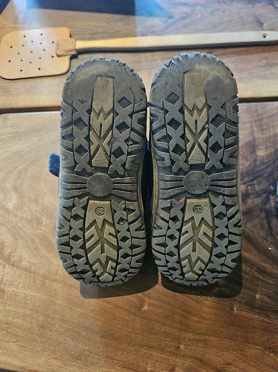 Schuhe für Jungen: Winterschuhe Bisgaard 35 – Gebraucht aus Oeschgen von sve_t9vg 1