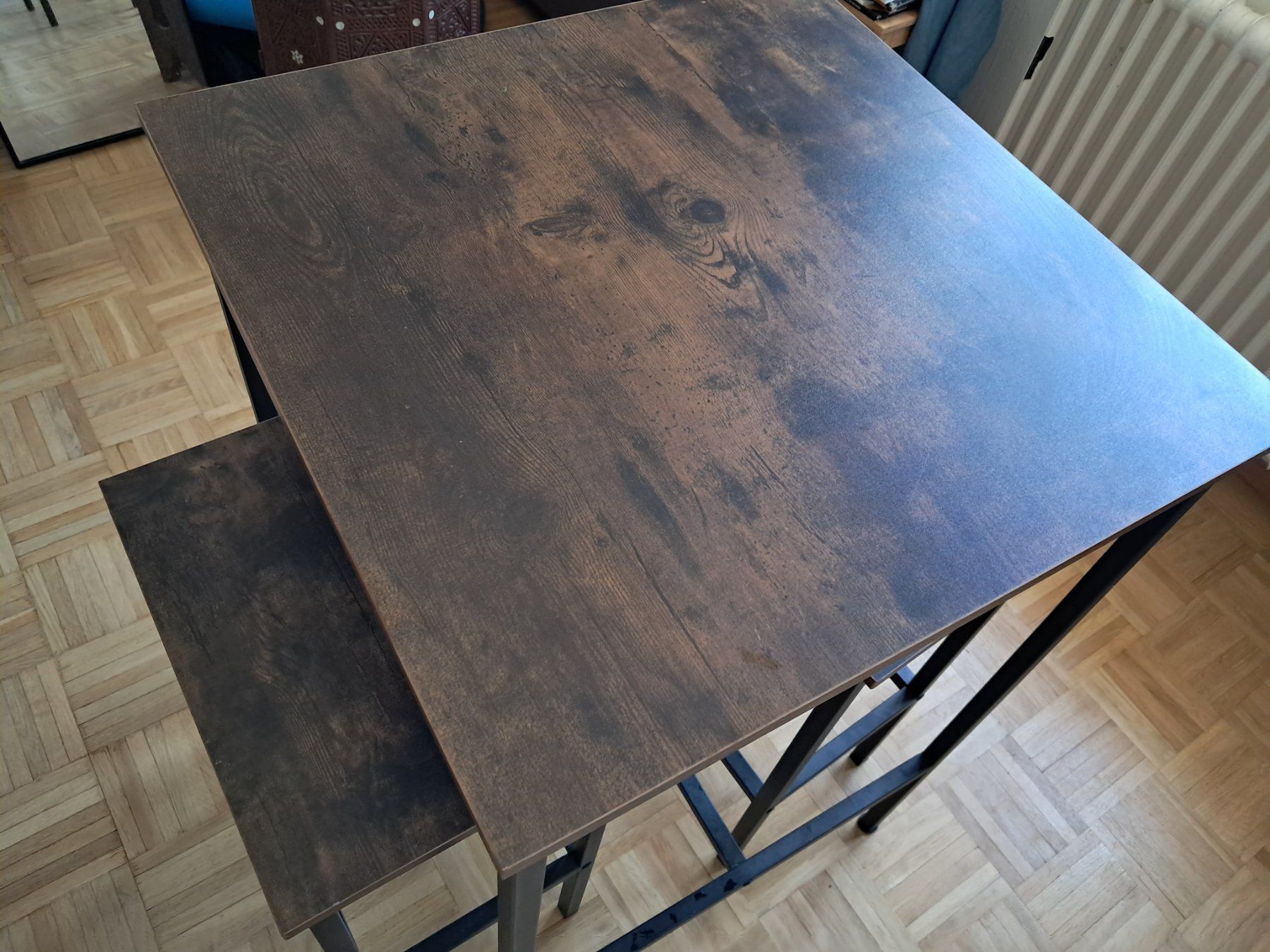 Gonser Tavoli: Table haute vintage avec tabourets – Usato da Lausanne venduto da Lilililili 2