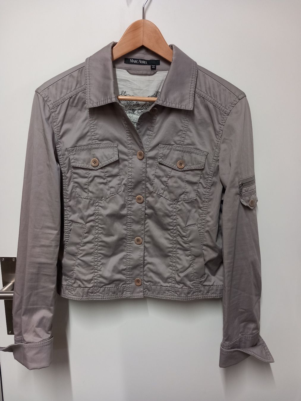 Giacche: Leichte Jacke Marc Aurel Gr.40 beige – Usato da Gwatt (Thun) venduto da umwelt-brocki