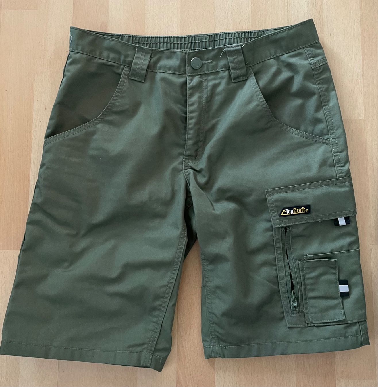 Pantaloni: 2 kurze Arbeitshosen Gr:50 – Usato da Wila venduto da Lokelo 1