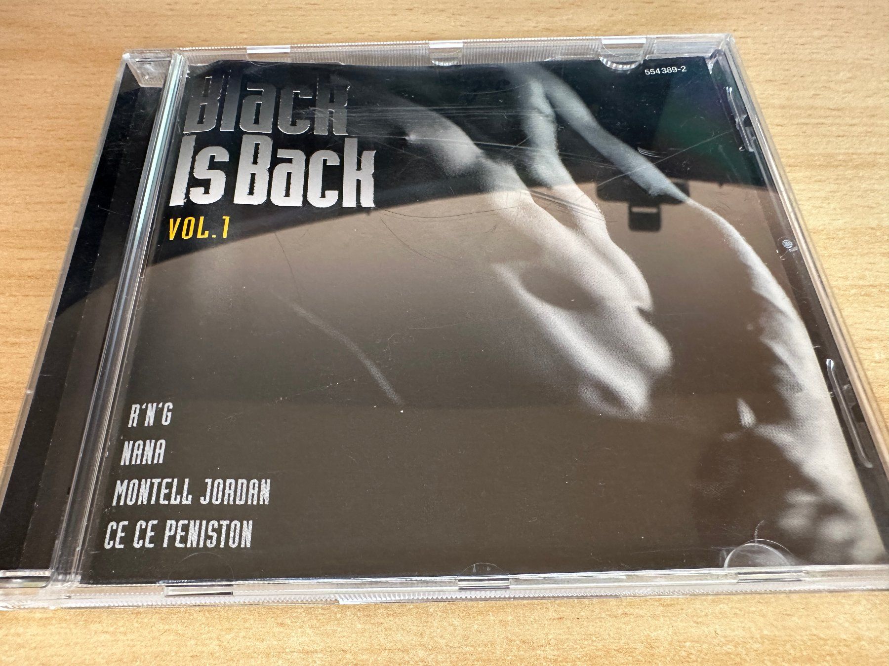 CD: Various – Black Is Back Vol. 1 – Usato da Rikon im Tösstal venduto da Alpenmutz