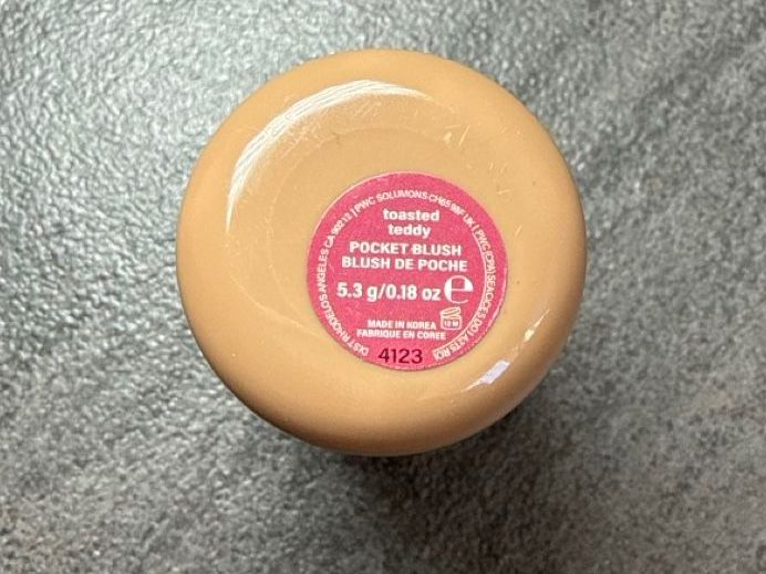 Make-up: Rhode Pocket Blush - Toasted Teddy – Usato da Otelfingen venduto da Gasolino 1