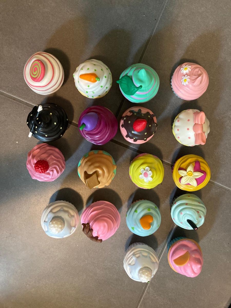 Spielzeuge: Sammlung Cupcake – Gebraucht aus Hinwil von chl_n6rp 1