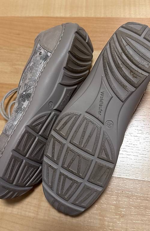 Chaussures femmes: Schuhe Gr 39 Waldläufer – D'occasion à Basel par ste_y877 1