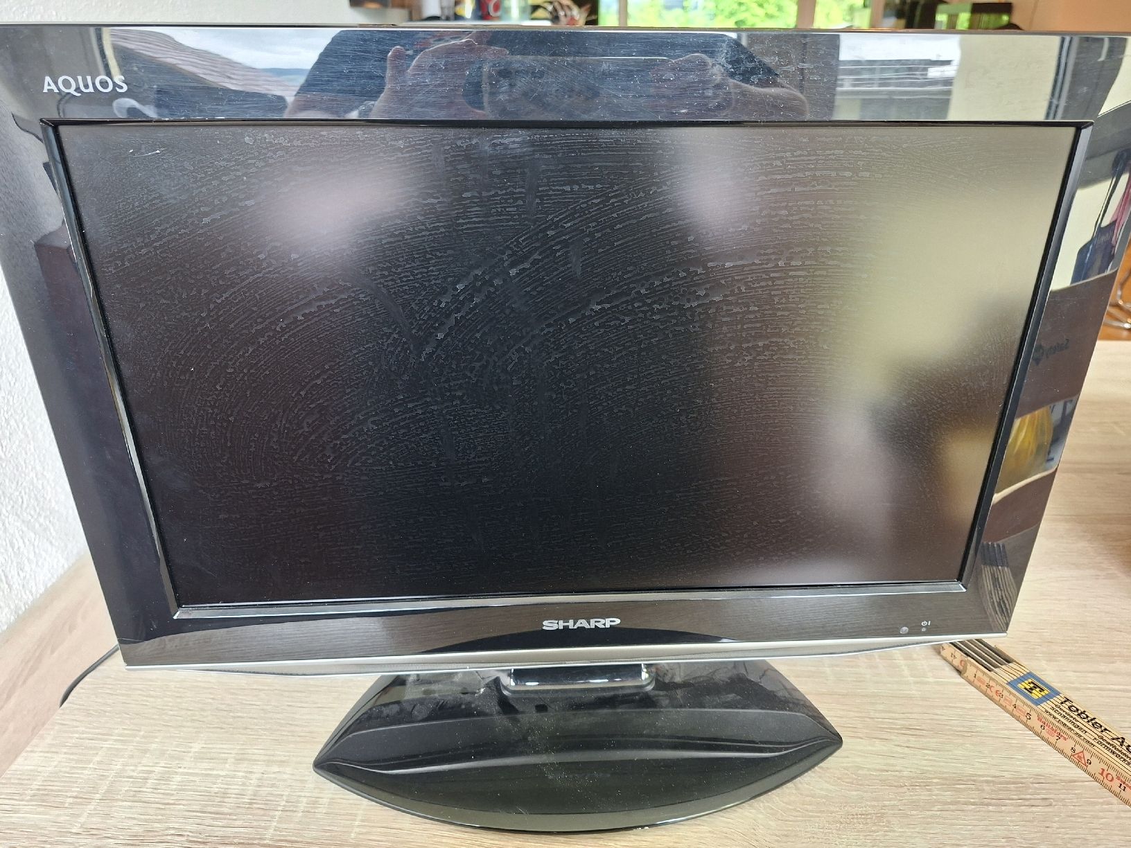 Televisori: Sharp Aquos LCD TV, – Usato da Bäch SZ venduto da nadinek85