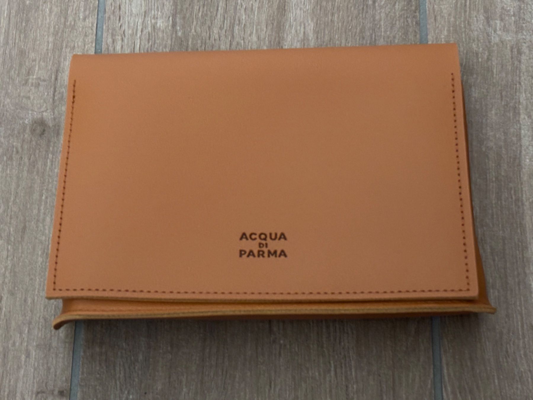 Acqua di parma Custodie per cosmetici: Acqua di Parma Kosmetiktasche braun – Nuovo (secondo la descrizione) da Esslingen venduto da Danielp