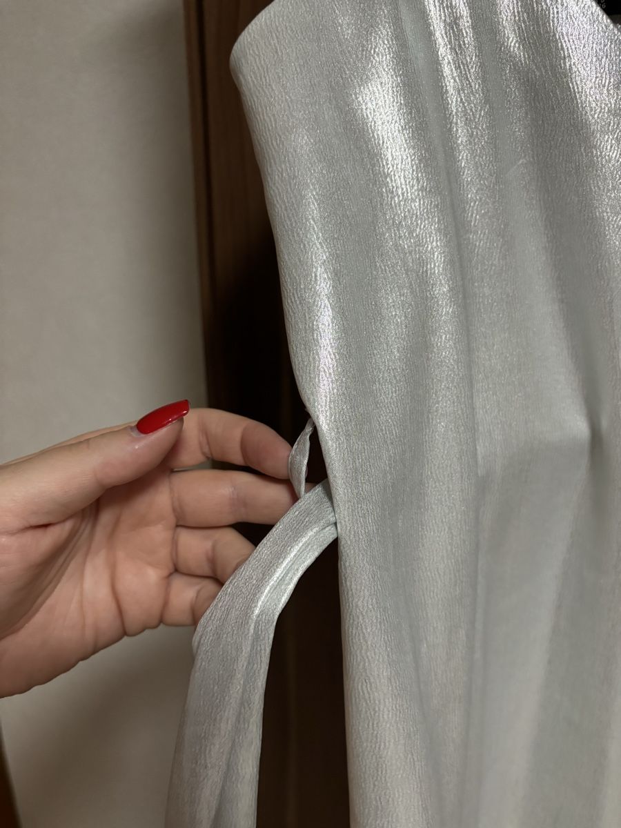 Zara Kleider: Zara Kleid Seidenoptik silber Grösse S  – Neu (gemäss Beschreibung) aus Arbon von Viktoriaa 4