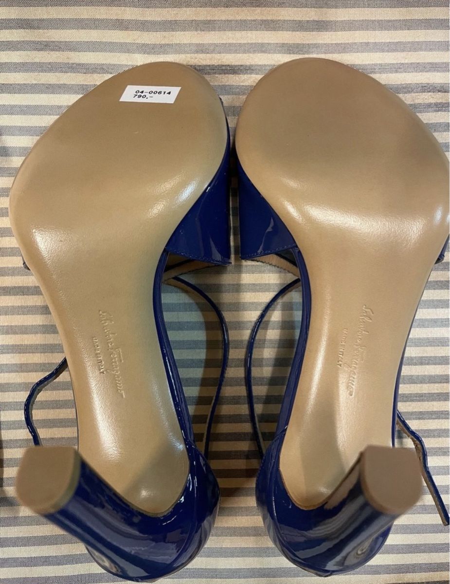 Chaussures femmes: Ferragamo Sandals NEW – D'occasion à Reinach BL par K.zh.A 2