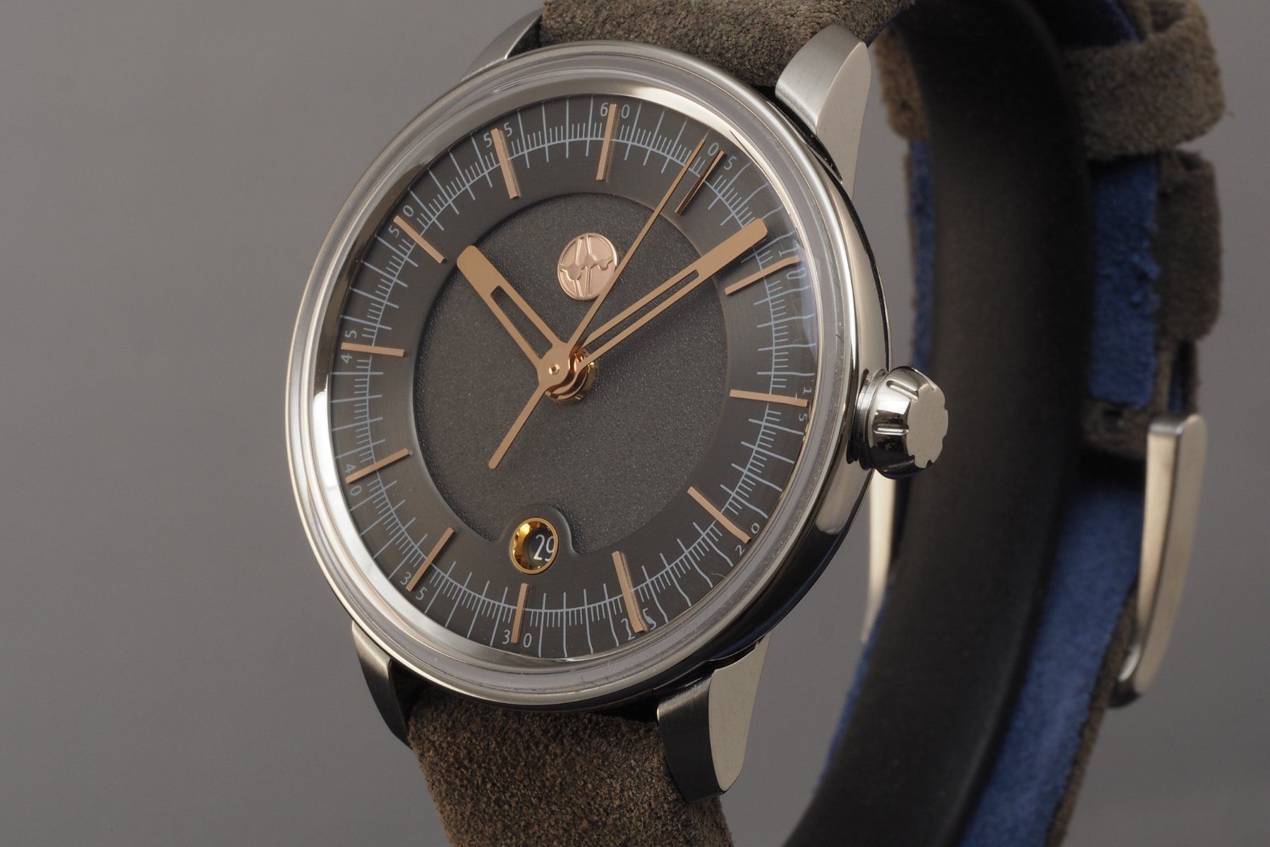 Orologi: Lundis Bleus – Nuovo e nell'imballaggio originale da Colombier NE venduto da Atelier-horloger 2