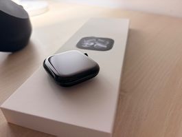 Apple Watch Series 11 GPS + Cellular, 46 mm Diamantschwarz