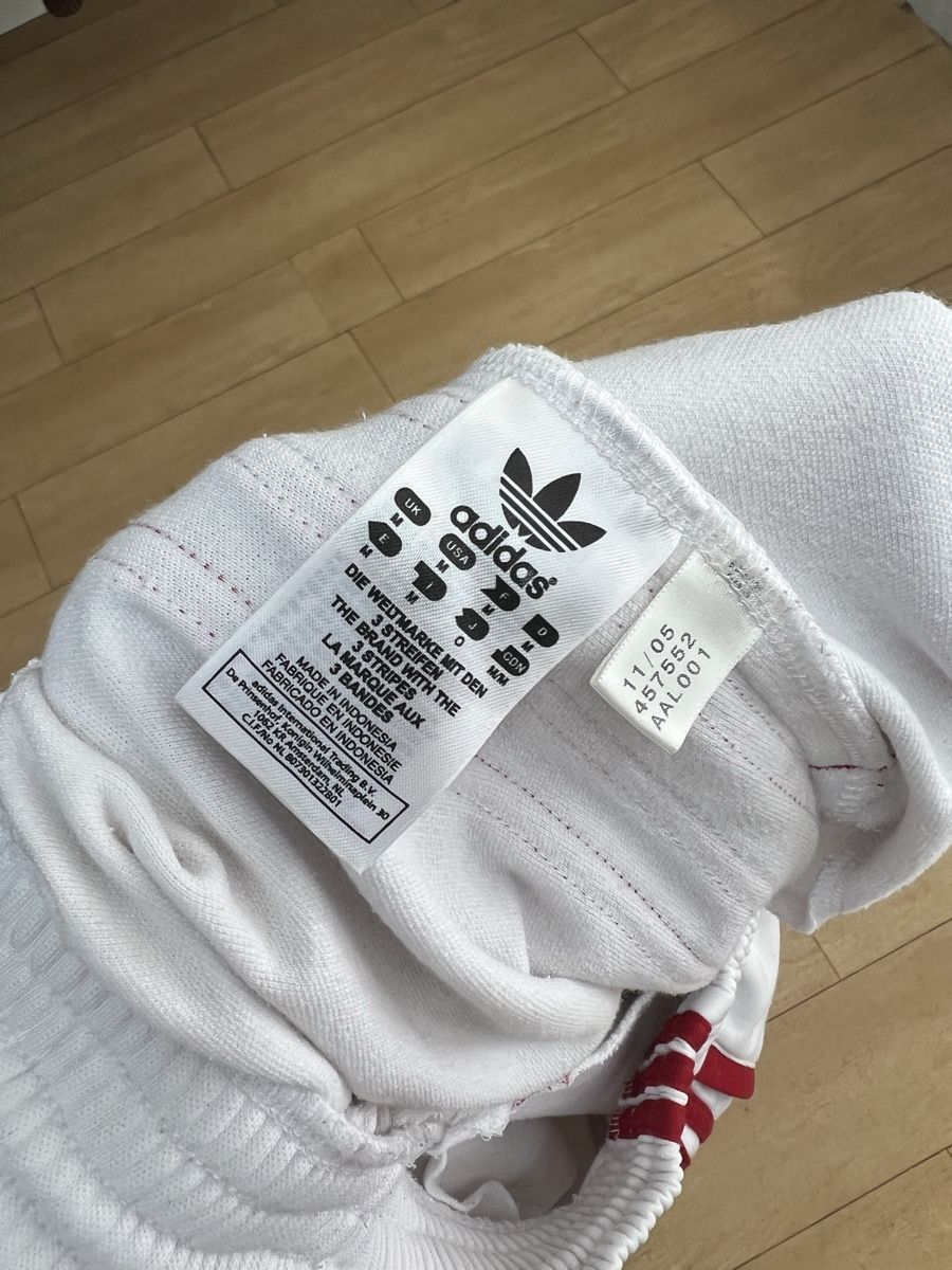 Adidas Pantaloni: Adidas Trainerhose Vintage – Usato da Zürich venduto da Realvintagesale 4