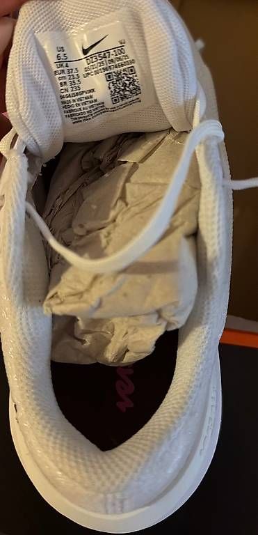 Nike Chaussures femmes: Nike VERSAIR – Neuf avec emballage d'origine à Bern par men_cl8x 2