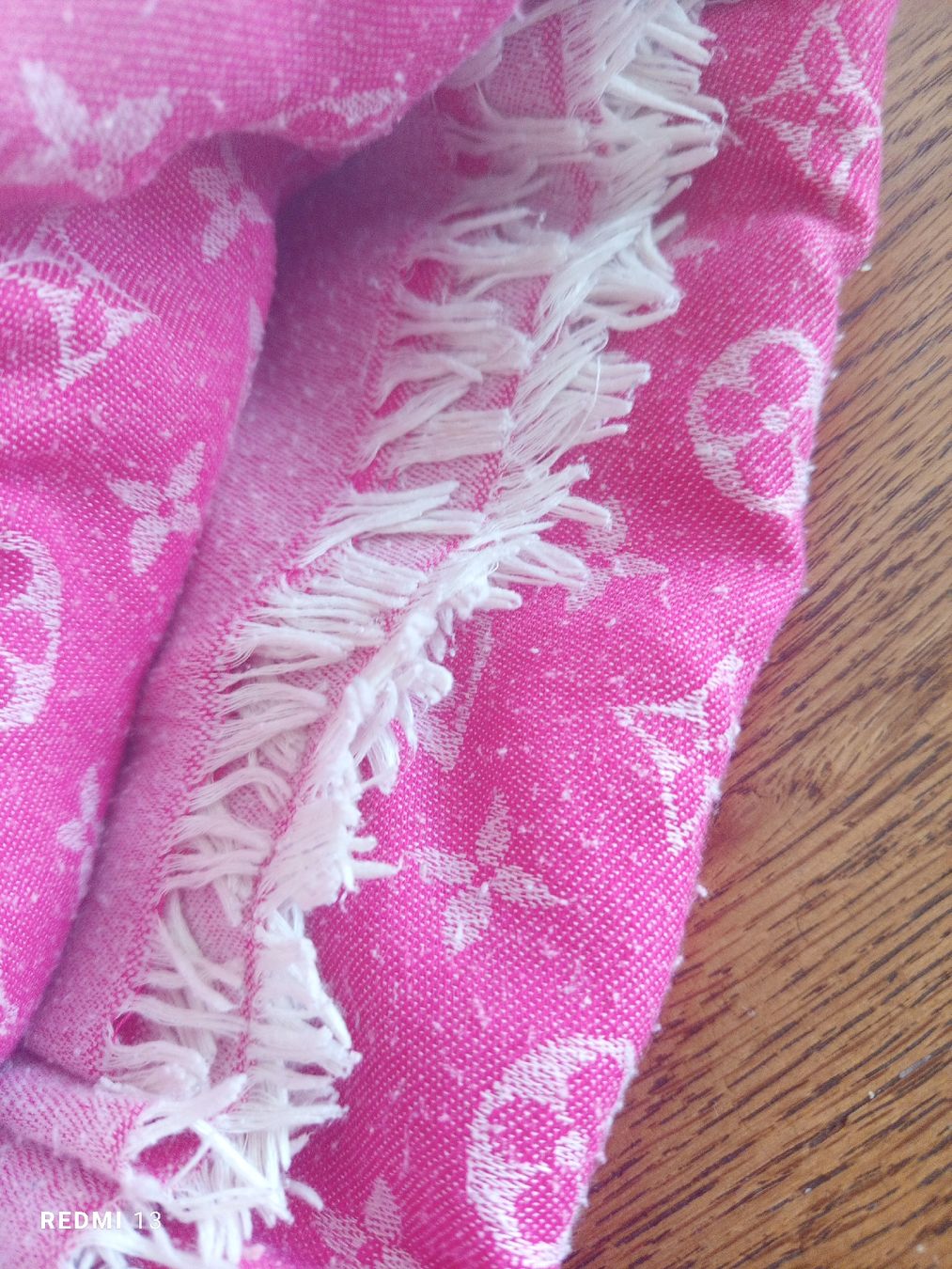 Foulard & Sciarpe: louis Vuitton Halstuch – Usato da Regensdorf venduto da LilianMaurer 1