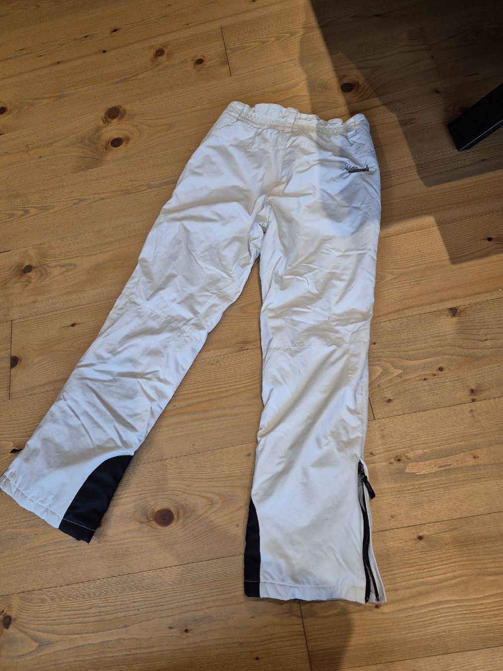 Pantaloni: sportliche Skihose – Usato da Schaanwald venduto da Gismo034 1