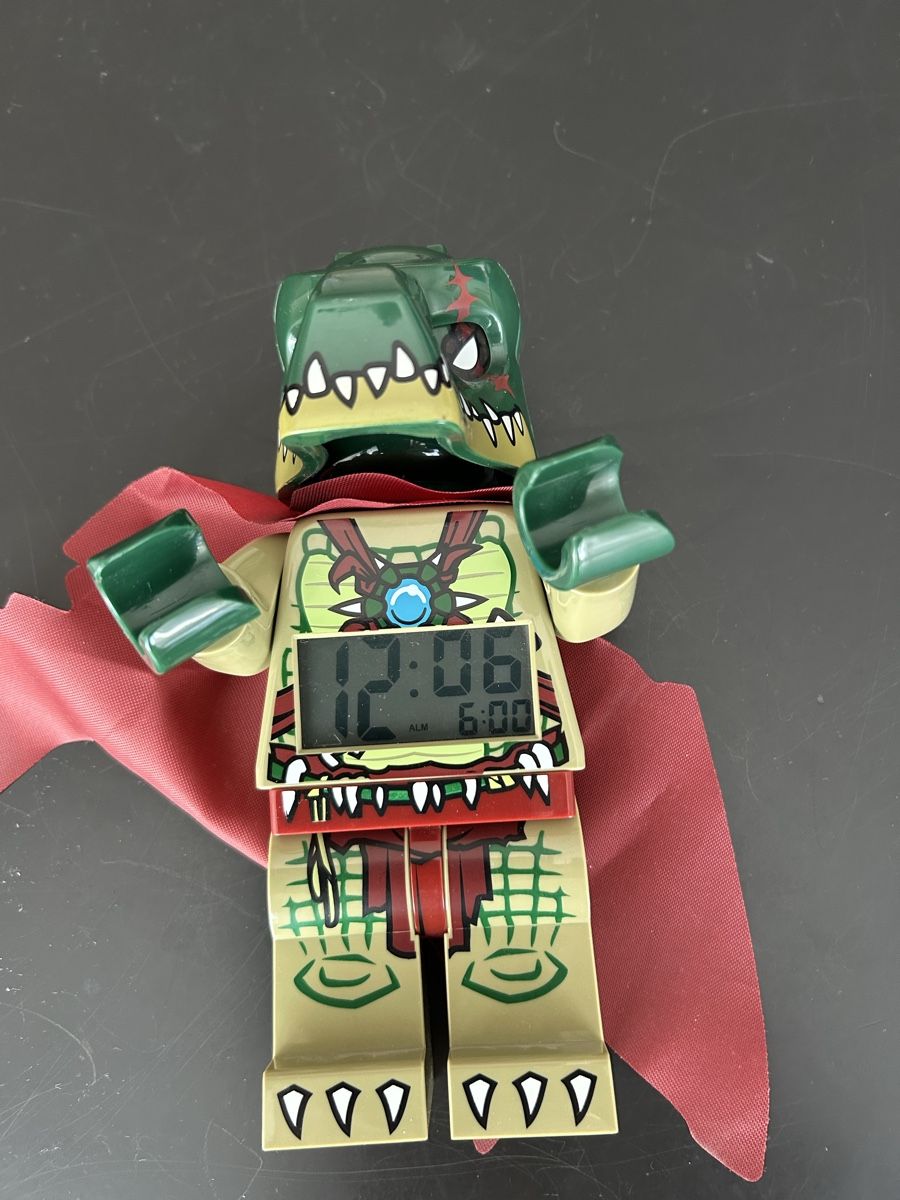 Lego Figurines: Lego Alligator CHIMA Wecker 2013 – D'occasion à Zumikon par tuna007 3
