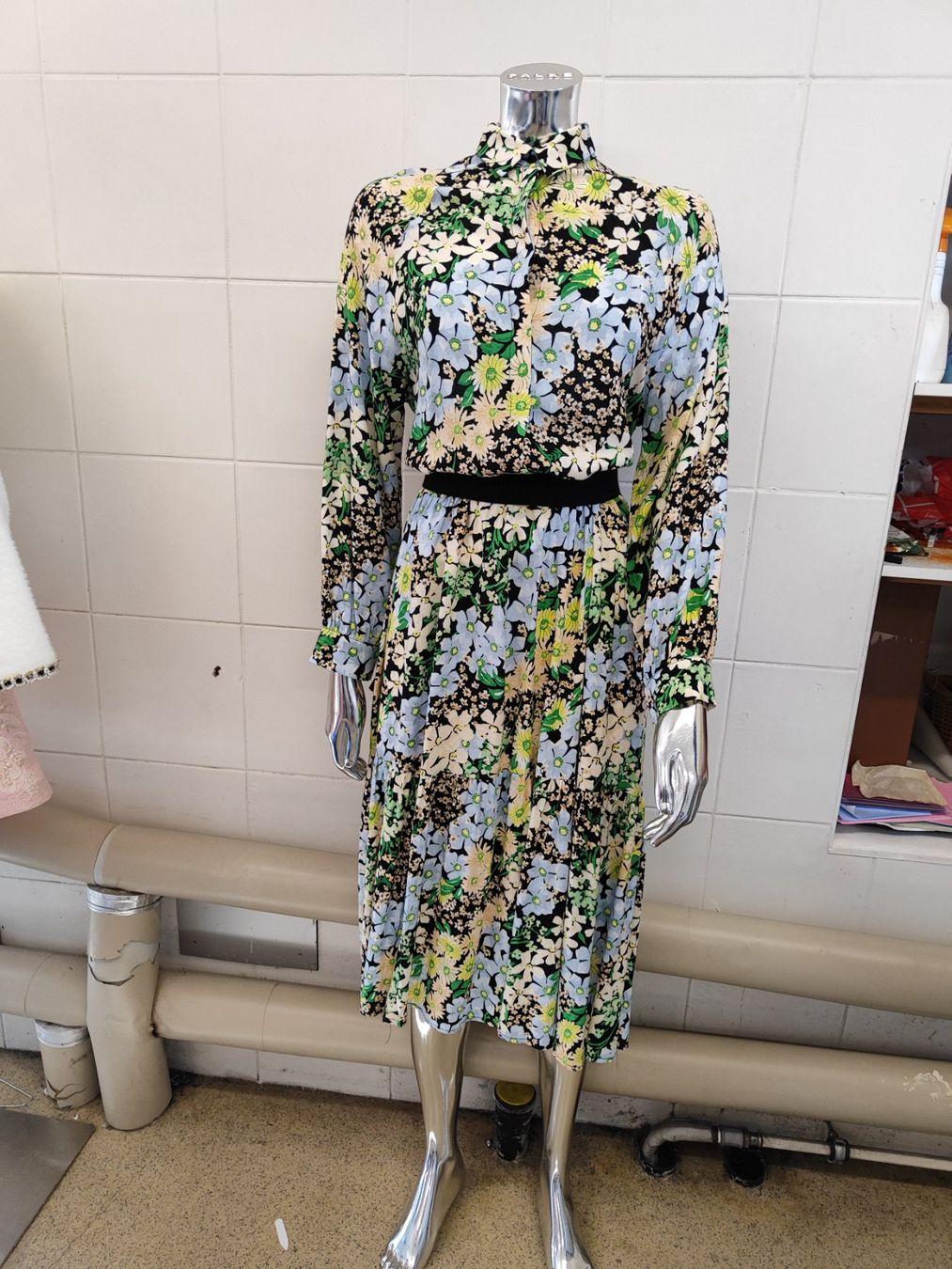 H&M Vestiti: Kleid H&M Gr 36 – Usato da Langnau am Albis venduto da Judithsebi