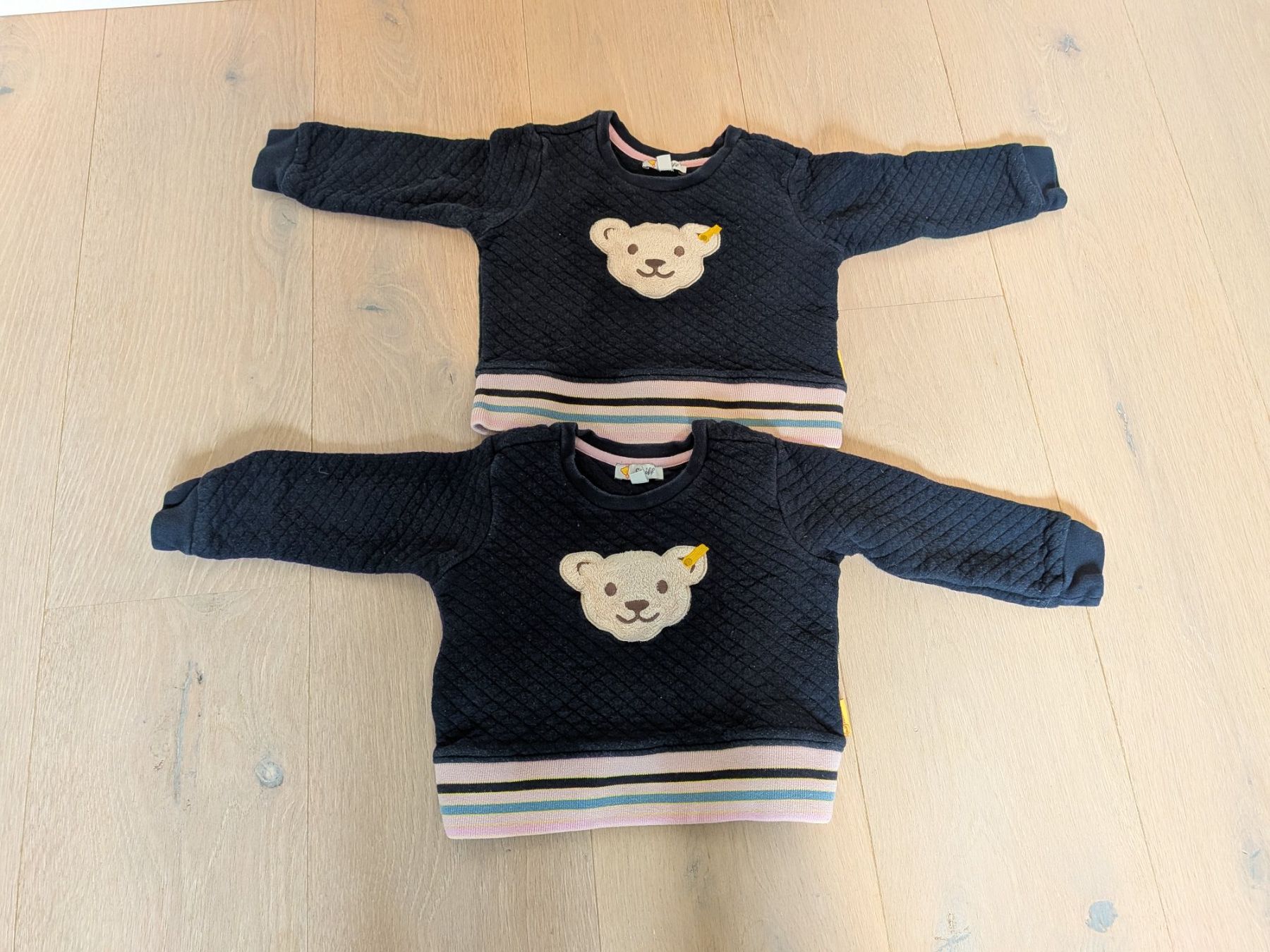 Steiff Maglioni & Felpe: 2x Steiff Pullover für Zwillinge Gr. 80 – Usato da Appenzell-Steinegg venduto da AppenzellerIn
