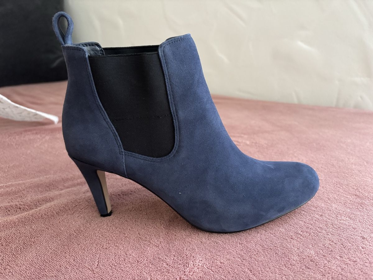 Clarks Scarpe da donna: Clarks ankle spring boot, not insulated, 39 – Nuovo e nell'imballaggio originale da Gersau venduto da Hedgie21