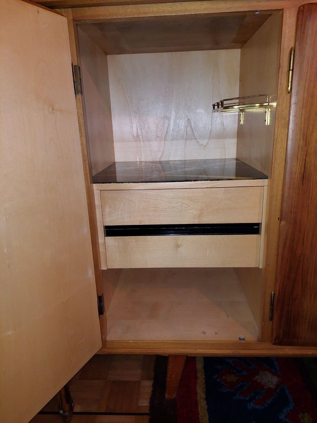 Kommoden: Sideboard aus Echtholz mit Schubladen, gebraucht – Gebraucht aus Menziken von sim_yjs5 3