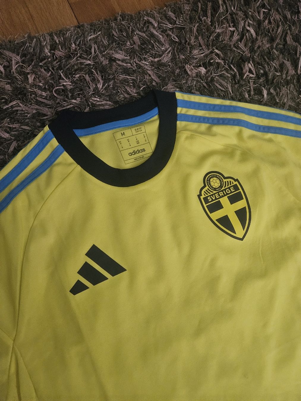 Adidas Canottiere & Pantaloni: Adidas Schweden Trikot Gr.M – Nuovo (secondo la descrizione) da Emmenbrücke venduto da TopGato 1
