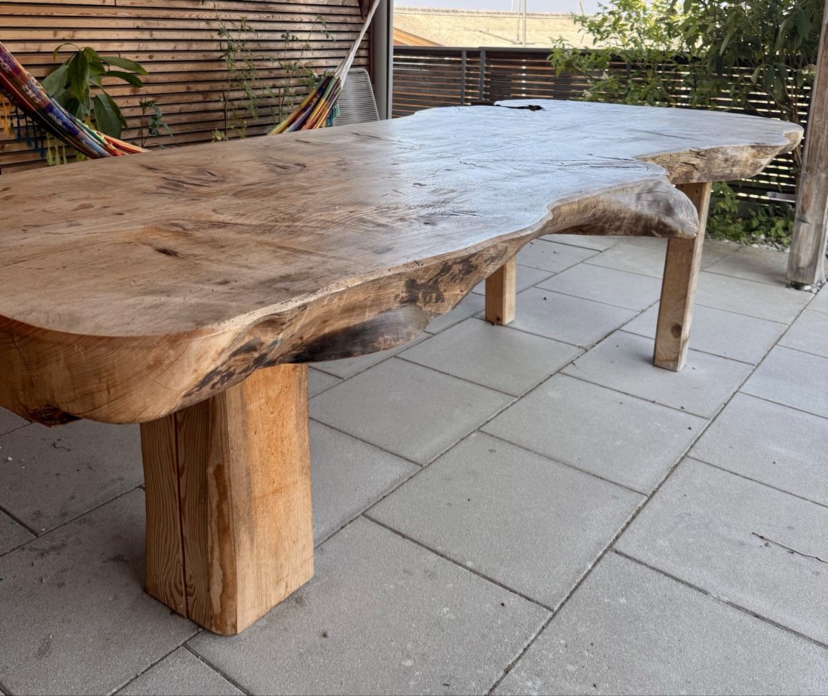 Tische: Grosser massiver Holztisch – Gebraucht aus Oberwil-Lieli von Denise5