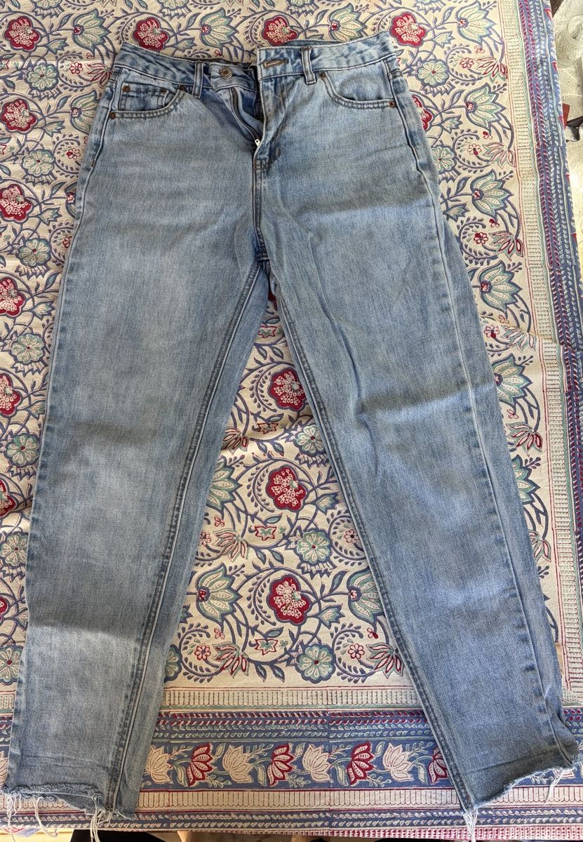 Cos Jeans: COS Jeans 27 – Usato da Steffisburg venduto da Wuahuahua