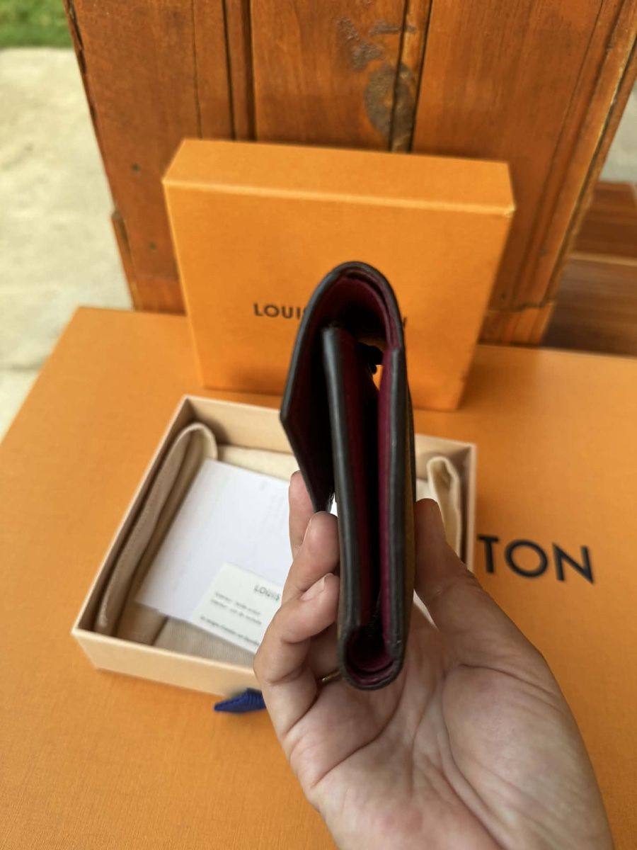 Louis Vuitton Portamonete: Louis Vuitton Victorine Geldbörse – Usato da Widnau venduto da Pukpan_99 4