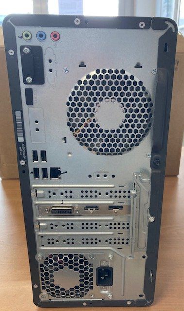 Hewlett Packard PC: HP Onvy Desktop TE01-0 / WIN 11 Home – Usato da Bülach venduto da Valentintools 2