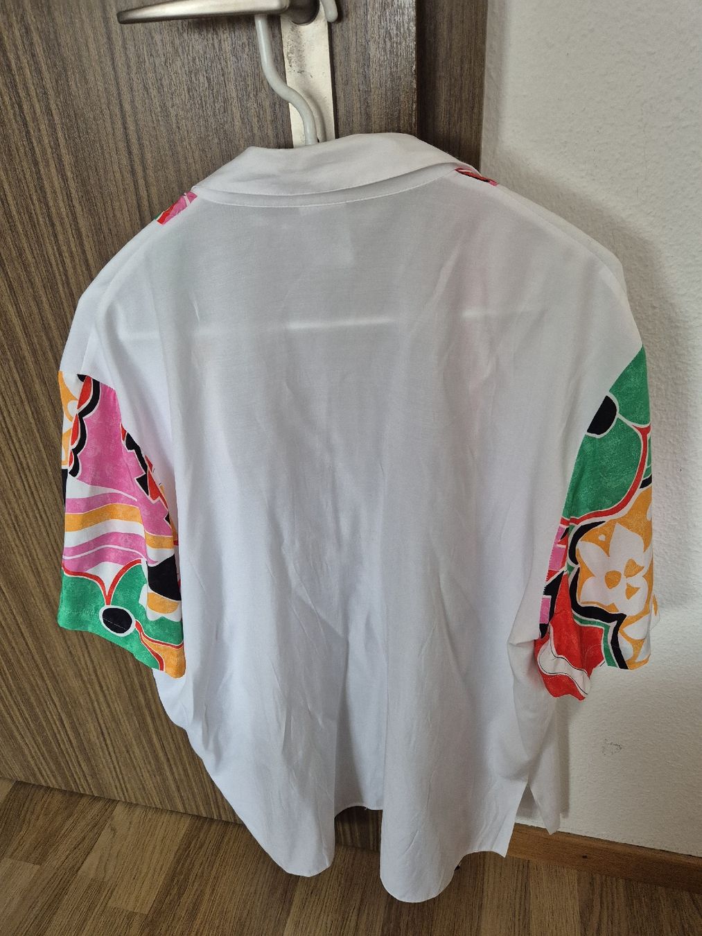 Camicette: Bunte Sommer Bluse Grösse 48 – Usato da Langenthal venduto da Polarisstern 2