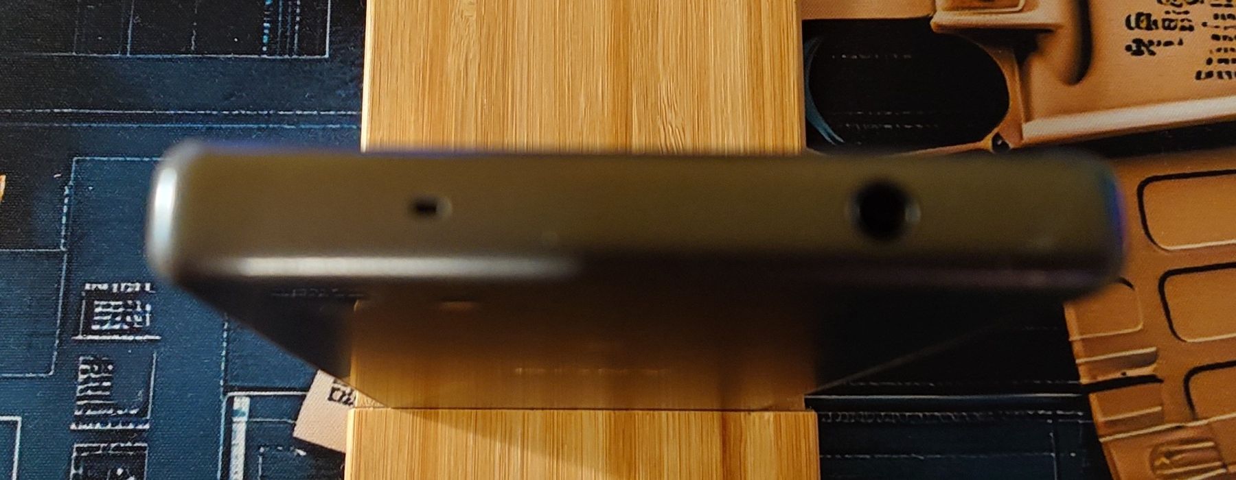 Sony Telefoni cellulari / Smartphones: Sony Xperia Z5 Compact - Klein & Fein – Usato da Ennetmoos venduto da Faders 5