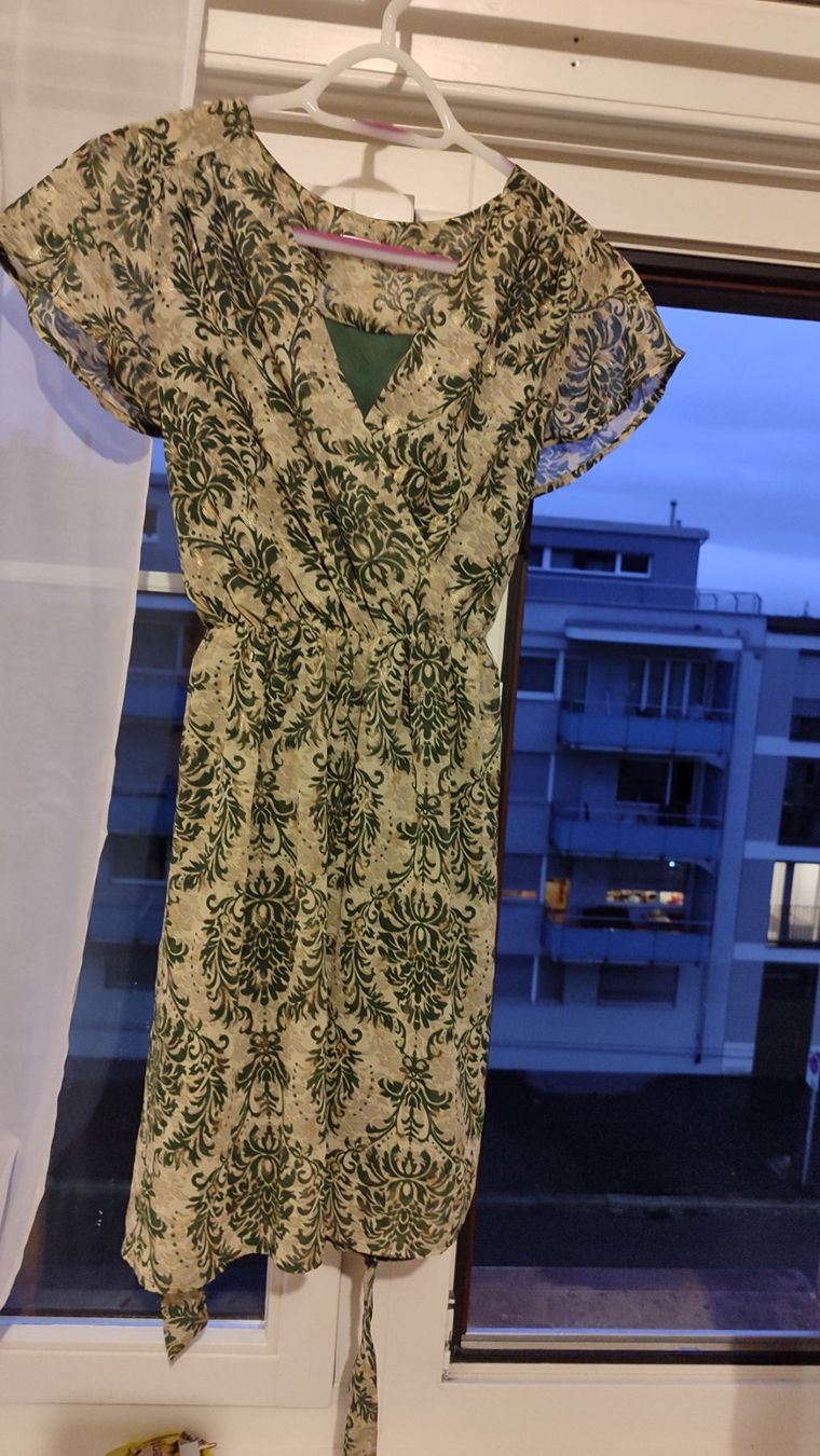 H&M Kleider: Kleider, Damen, Gr. 38, Set: 9 Stk. – Neu (gemäss Beschreibung) aus Zürich von nic_xm7s 4