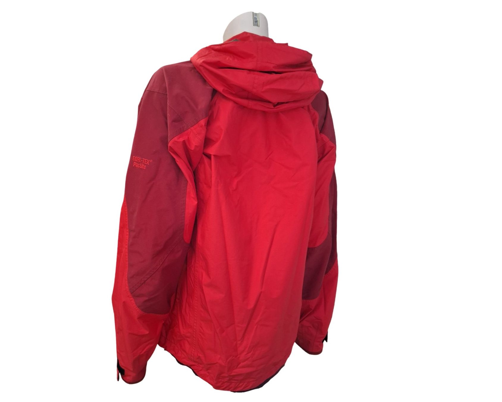 Schoeffel Giacche: SCHÖFFEL Regenjacke Gr. 48 Rot – Usato da Wil SG venduto da Restwert_Wil 2